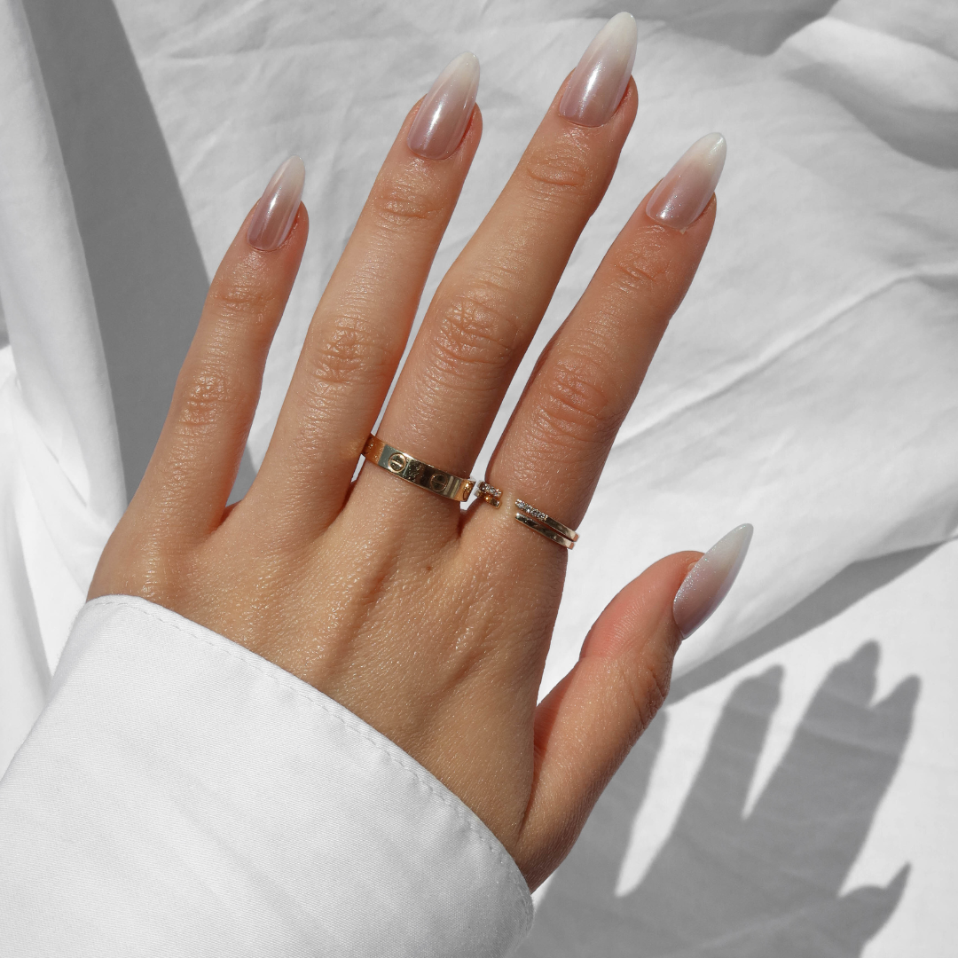 White Shimmer Ombre - Long Oval