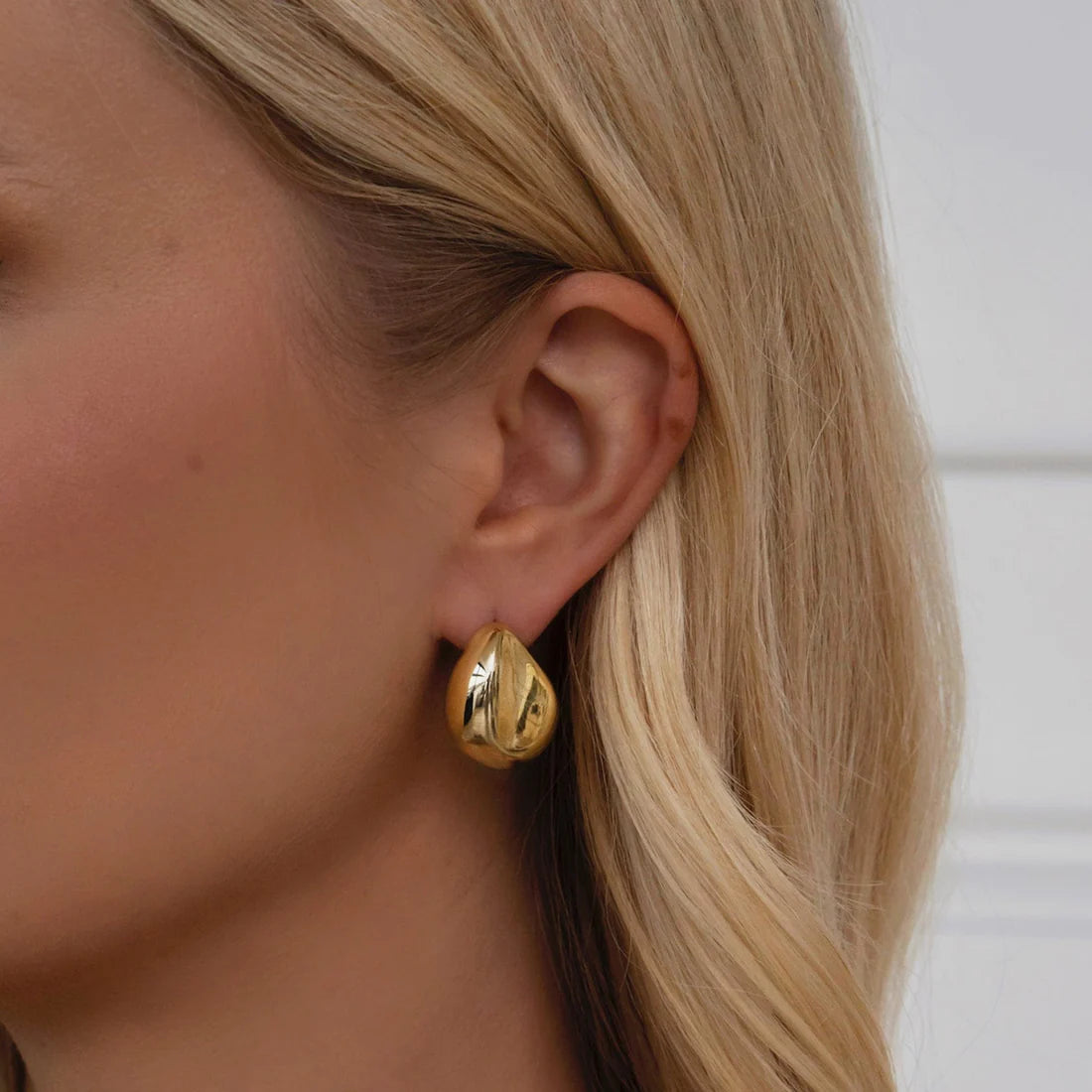 Glory Stud Earrings